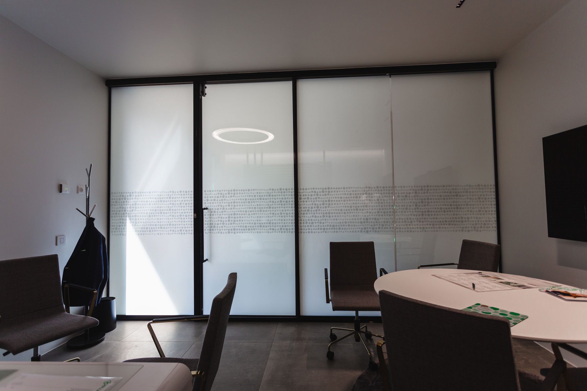 Scanmikael Office glass walls_Electrically dimmable Smart glass walls_OmaSp, Seinäjoki, Finland