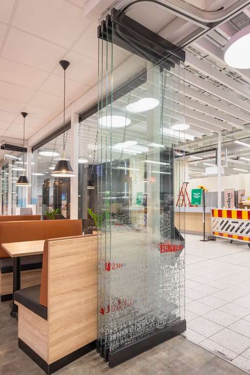 Scanmikael, siirtolasiseinä, Ylöjärven Prisma Scanmikael, siirtolasiseinä, Ylöjärven Prisma