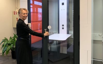 Äänieristetty työtila toi työrauhan avokonttoriin ilman remonttia